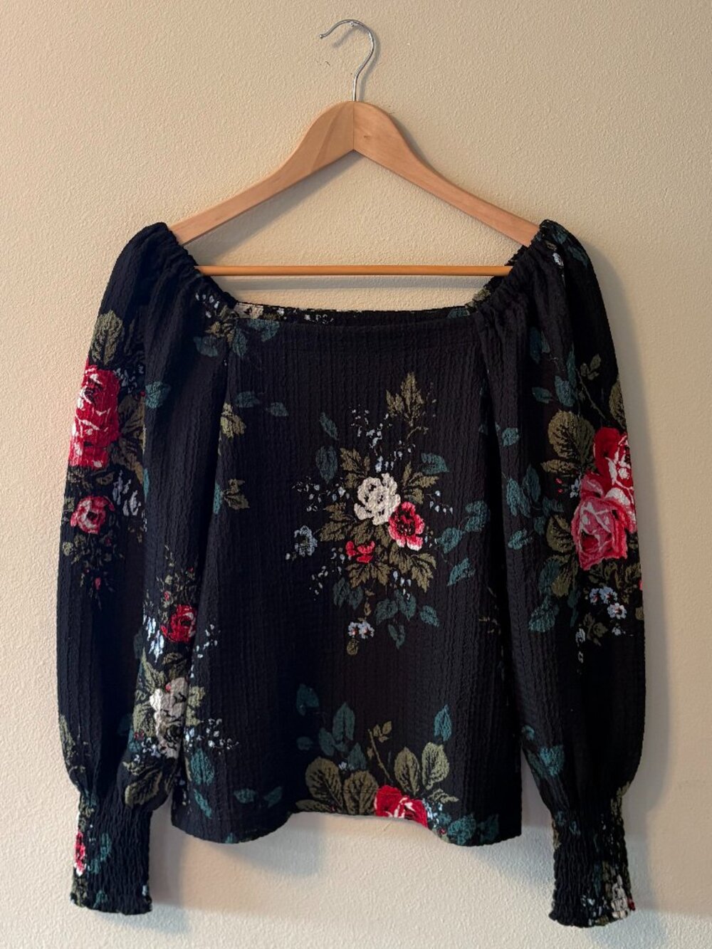 Ann Taylor Loft Flowered Shirt Blouse Size Small